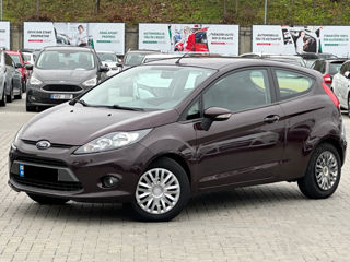 Ford Fiesta foto 3