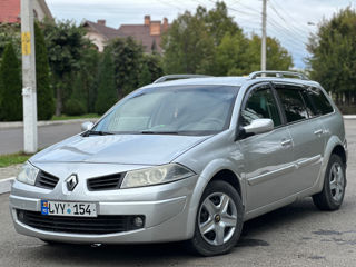 Renault Megane foto 3