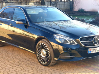 Mercedes E-Class foto 2