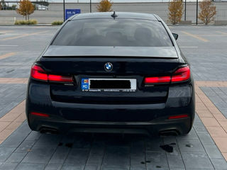 BMW 5 Series foto 4