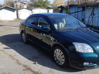 Toyota Avensis foto 5