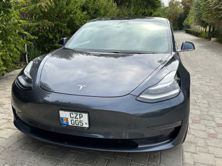 Tesla Model 3 foto 3