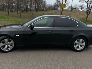 BMW 5 Series foto 4