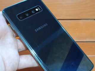 Samsung S10