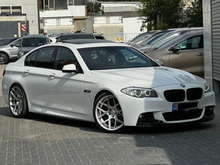 BMW 5 Series foto 4