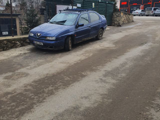 Alfa Romeo 146 foto 2