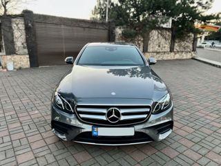 Mercedes E-Class foto 2