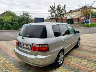 KIA Carens foto 4