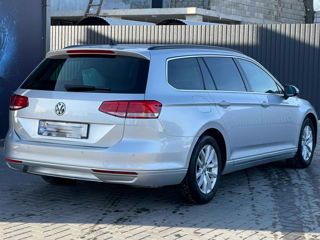 Volkswagen Passat foto 4