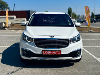 KIA Carnival foto 2