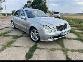 Mercedes E-Class foto 10