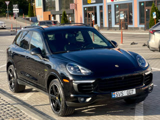 Porsche Cayenne foto 2