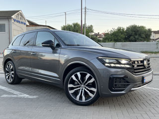 Volkswagen Touareg foto 2