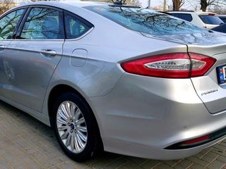 Ford Fusion фото 3