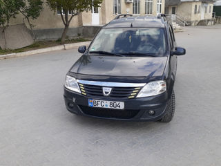 Dacia Logan foto 2