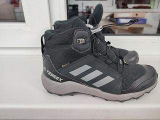 Botine Adidas foto 4