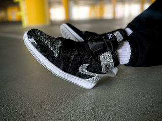Nike Air Jordan 1 High OG Rebellionaire Unisex foto 5
