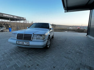 Mercedes E-Class foto 3