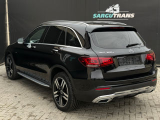 Mercedes GLC foto 6