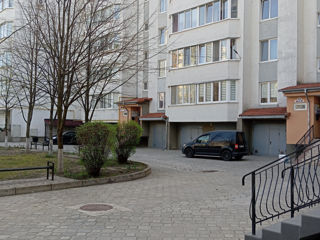 3-х комнатная квартира, 108 м², Буюканы, Кишинёв