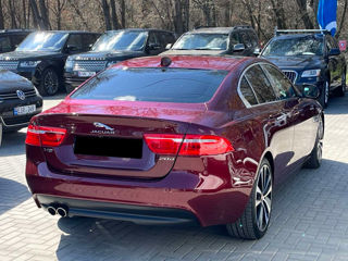 Jaguar XE foto 5