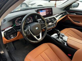 BMW 5 Series foto 6