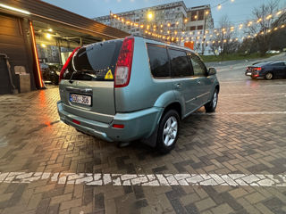 Nissan X-Trail foto 4