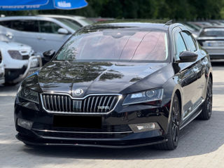 Skoda Superb фото 0