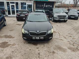 Skoda Superb foto 2