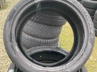 275/35R20 foto 2