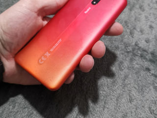 Vind Xiaomi  Redmi 8A ideal cu incarcator