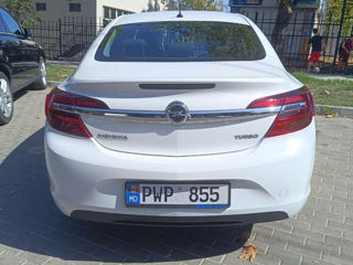 Opel Insignia foto 2