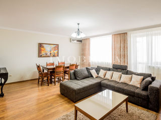 Apartament cu 3 camere, 110 m², Centru, Chișinău