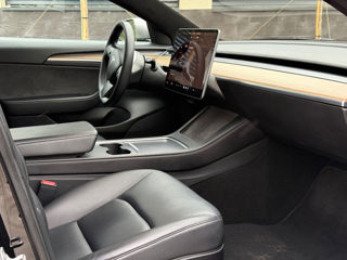 Tesla Model 3 foto 8