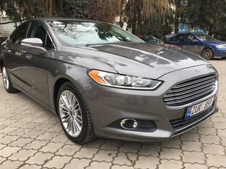 Ford Fusion foto 3