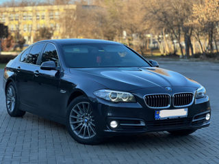 BMW 5 Series foto 3