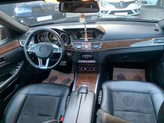 Mercedes E-Class foto 5