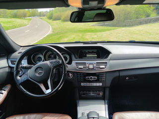 Mercedes E-Class foto 8