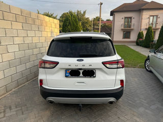 Ford Kuga foto 2