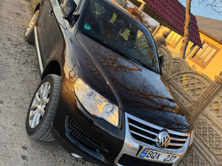 Volkswagen Touareg foto 8