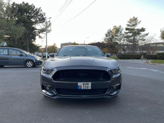 Ford Mustang foto 4