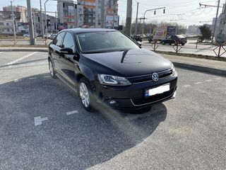 Volkswagen Jetta foto 2