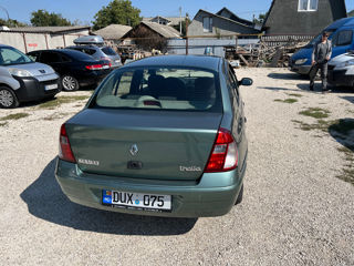 Renault Clio Symbol foto 4