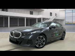 BMW 5 Series foto 1