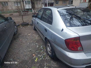 Hyundai Accent foto 6