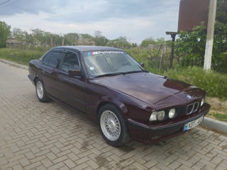 BMW 5 Series foto 8