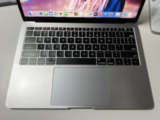 MacBook Air 13 2018/ i5 8gen/8gb Ram/ 128gb SSD/ 0 cicluri/ Credit 0% foto 4