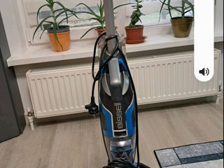 Se vinde aspirator mop Bissell model 17132