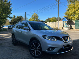 Nissan X-Trail foto 2