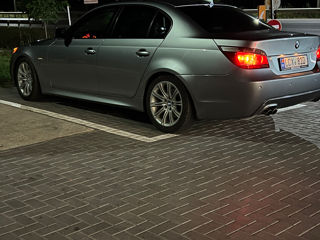 BMW 5 Series foto 7